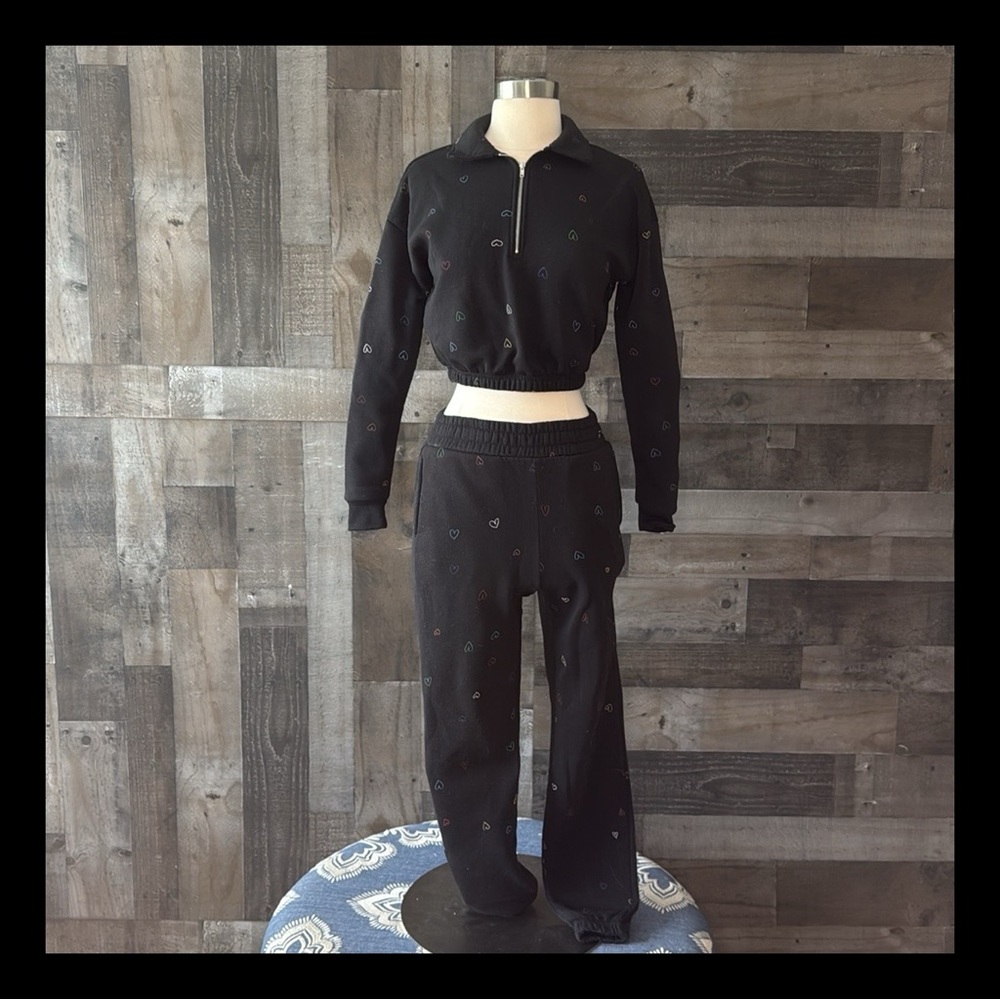 Black sweatshirt matching set XSmall sporty dark feminine neon hearts loungewear
